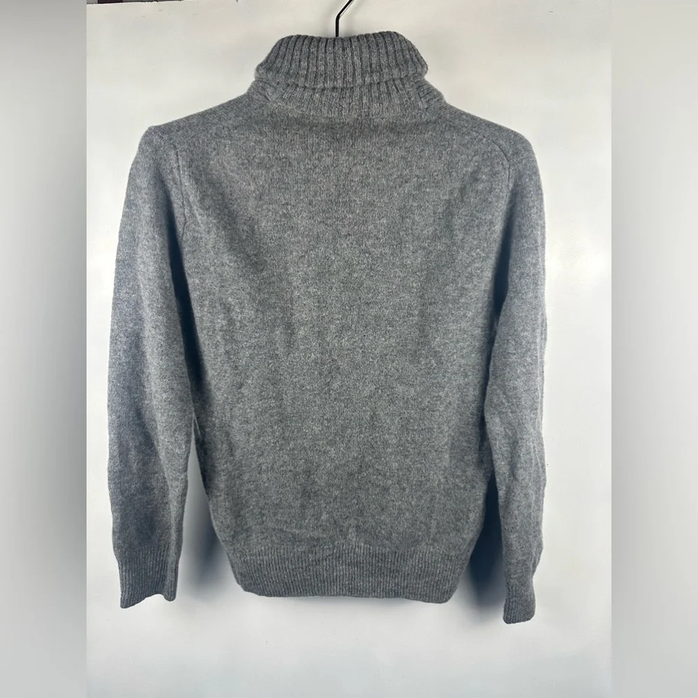 J Crew‎ Men’s Sweater Size M 100% Lambswool Collared 2 Button